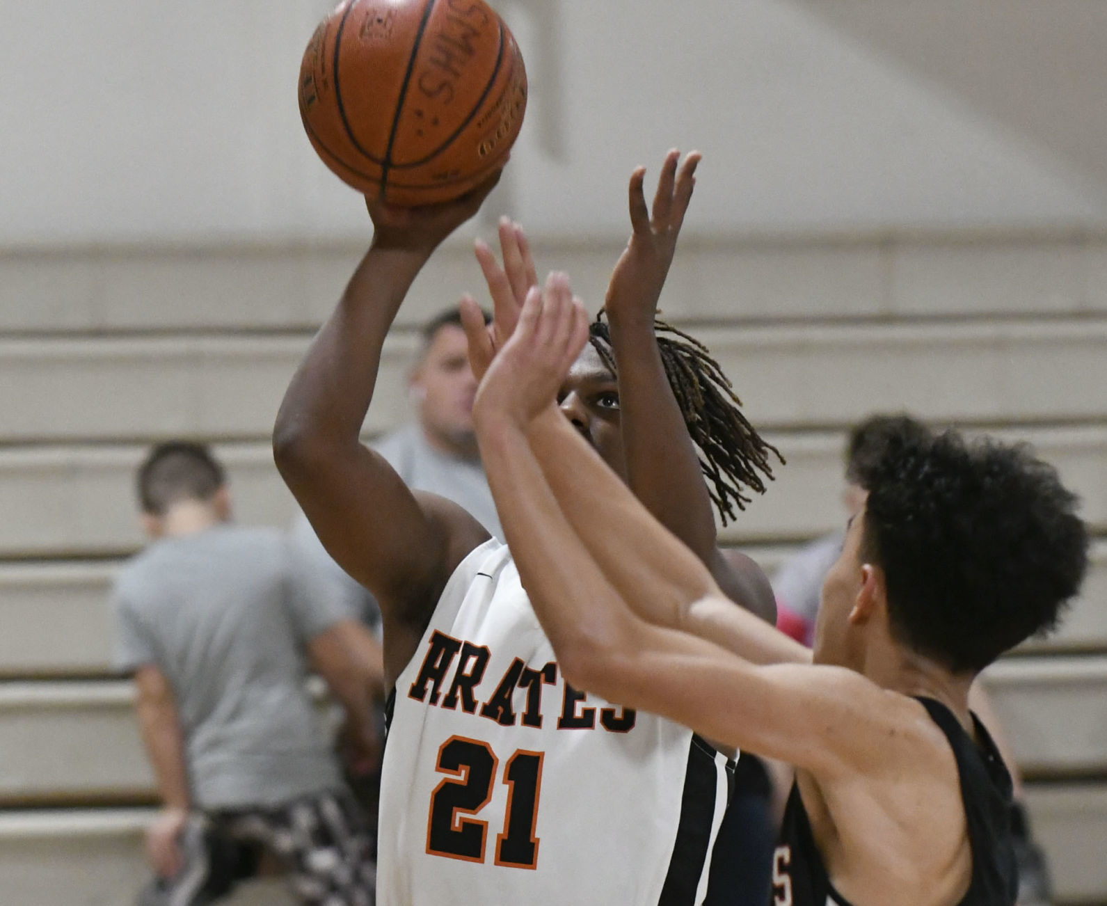 122619 SY SM boys basketball 14.jpg